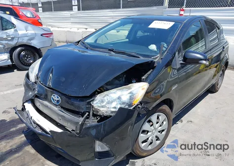 2012 Toyota Prius C Two z USA, uszkodzony, nr VIN JTDKDTB33C1017704